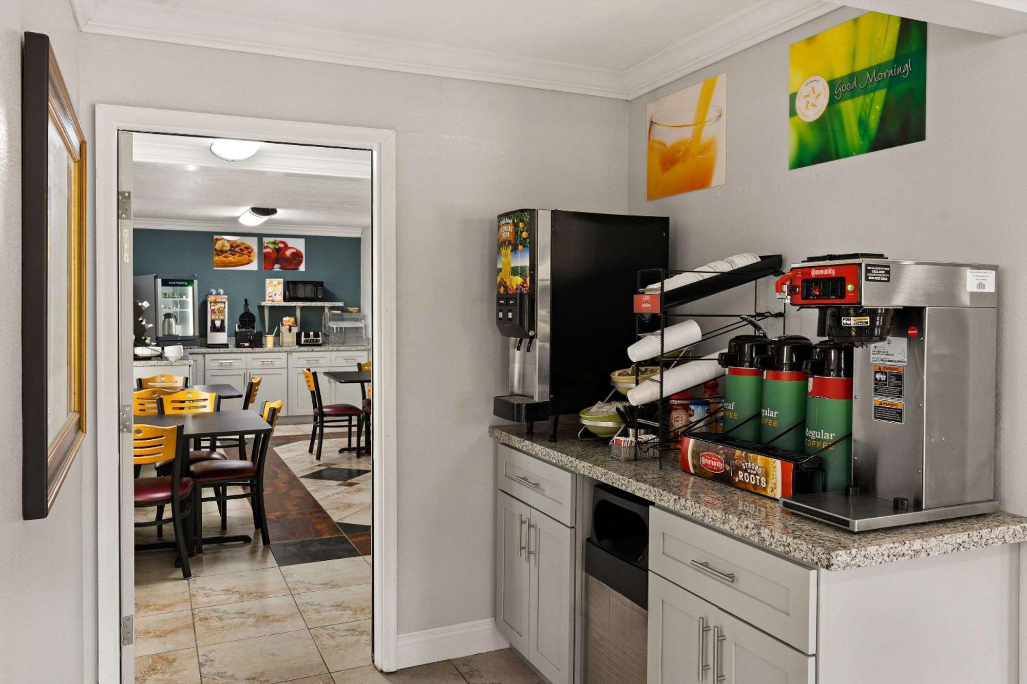 Quality Inn Ocean Springs Extérieur photo