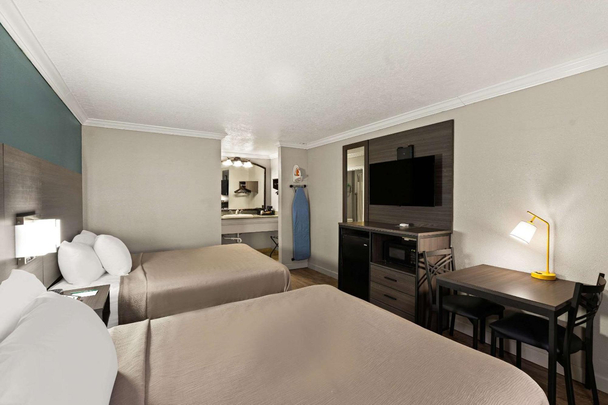 Quality Inn Ocean Springs Extérieur photo
