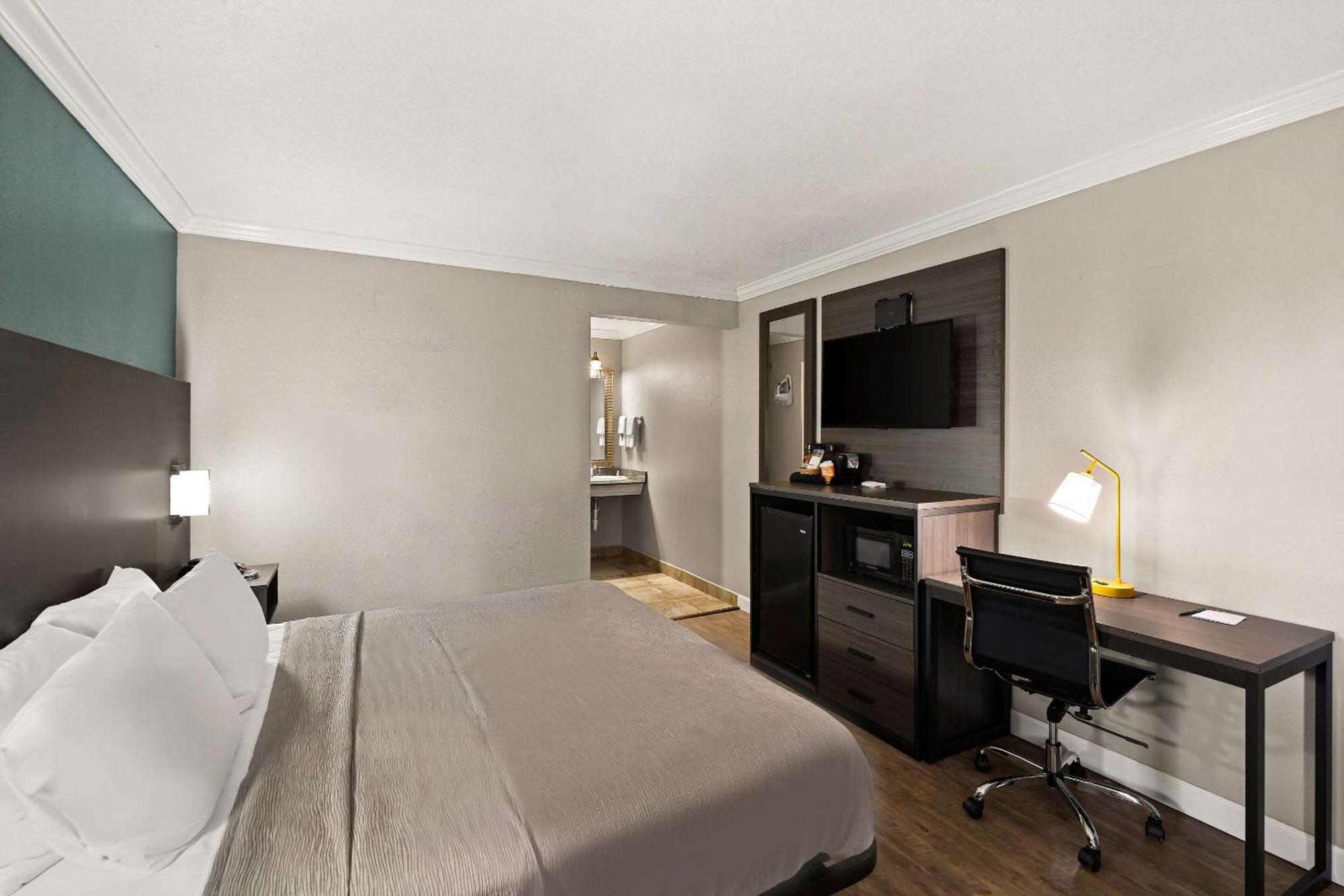 Quality Inn Ocean Springs Extérieur photo